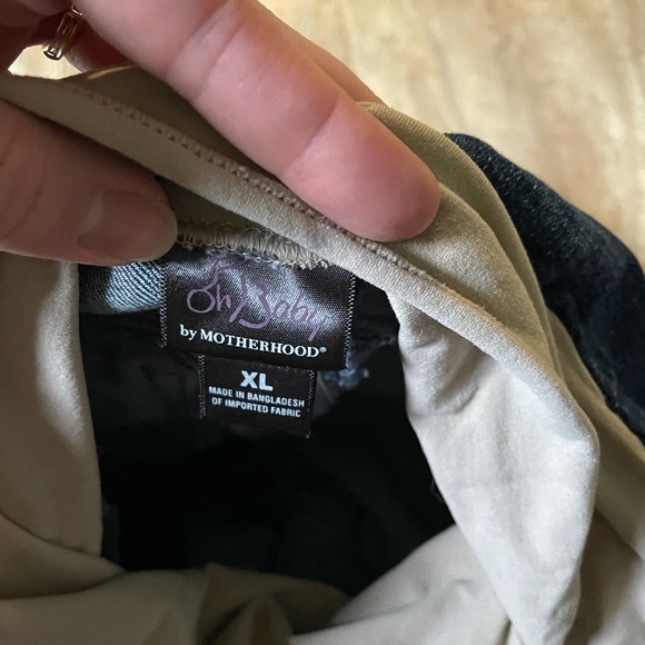 Maternity Bundle - Picture 13 of 14